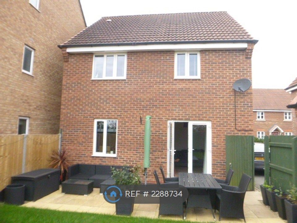 Property photo 2 of 12