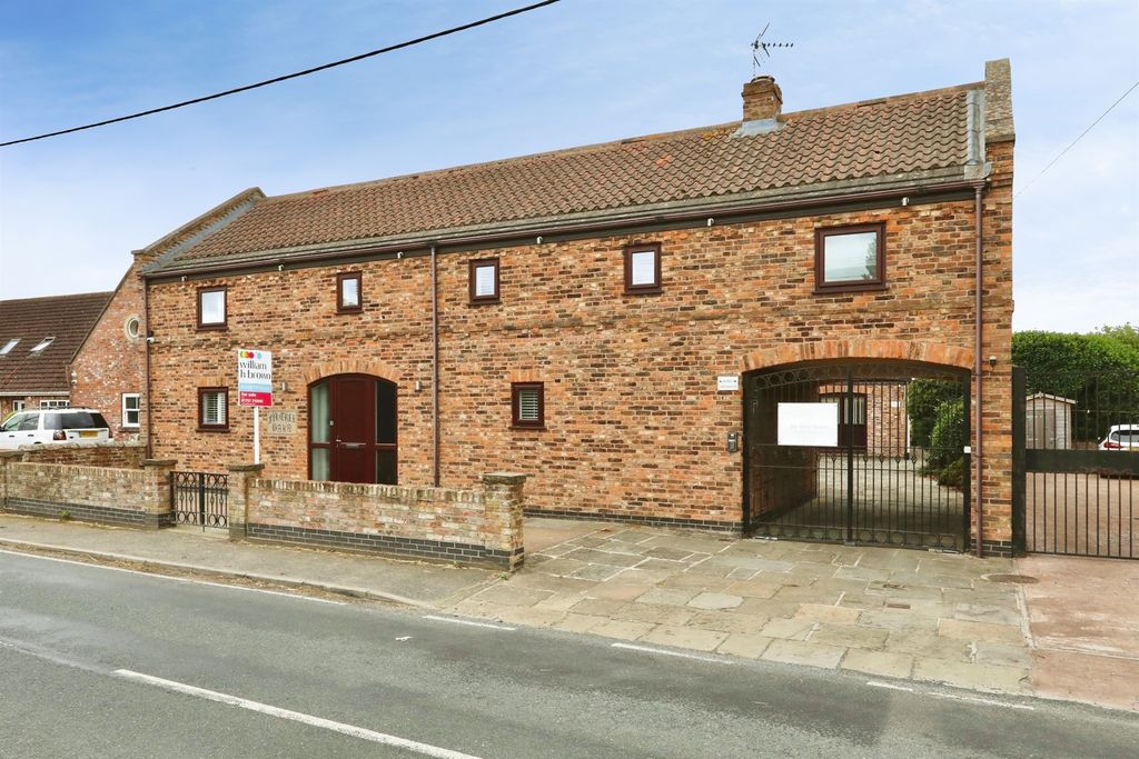 Property photo 1 of 34