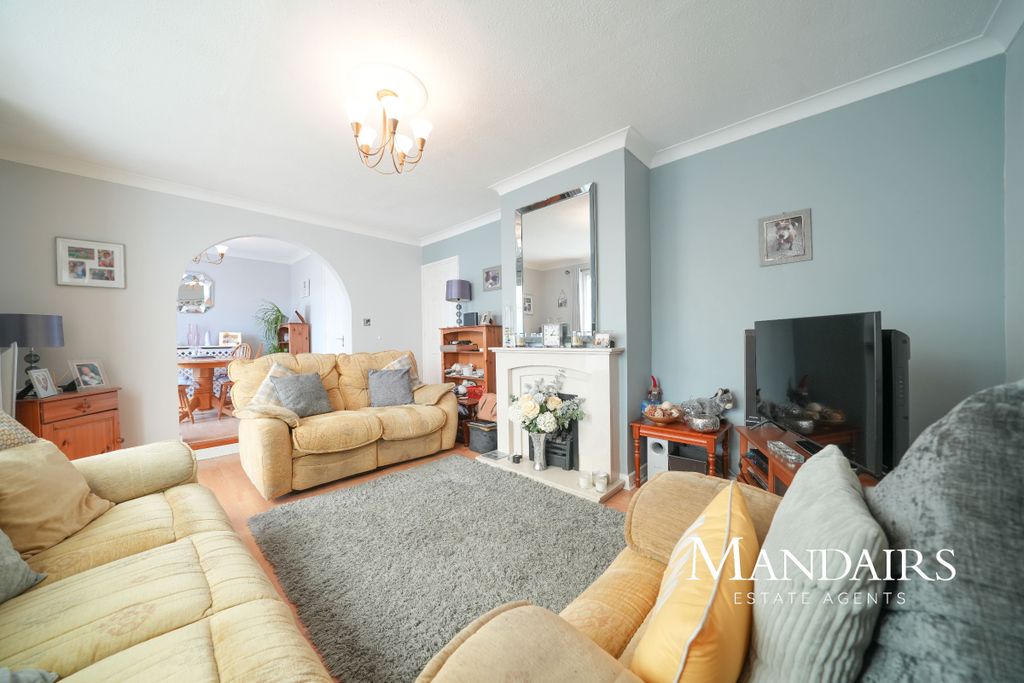 Property photo 1 of 31