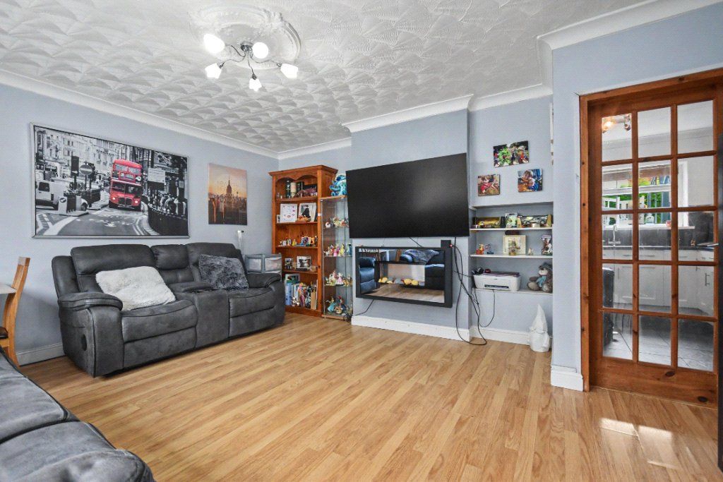 Property photo 3 of 17 Picture No. 03