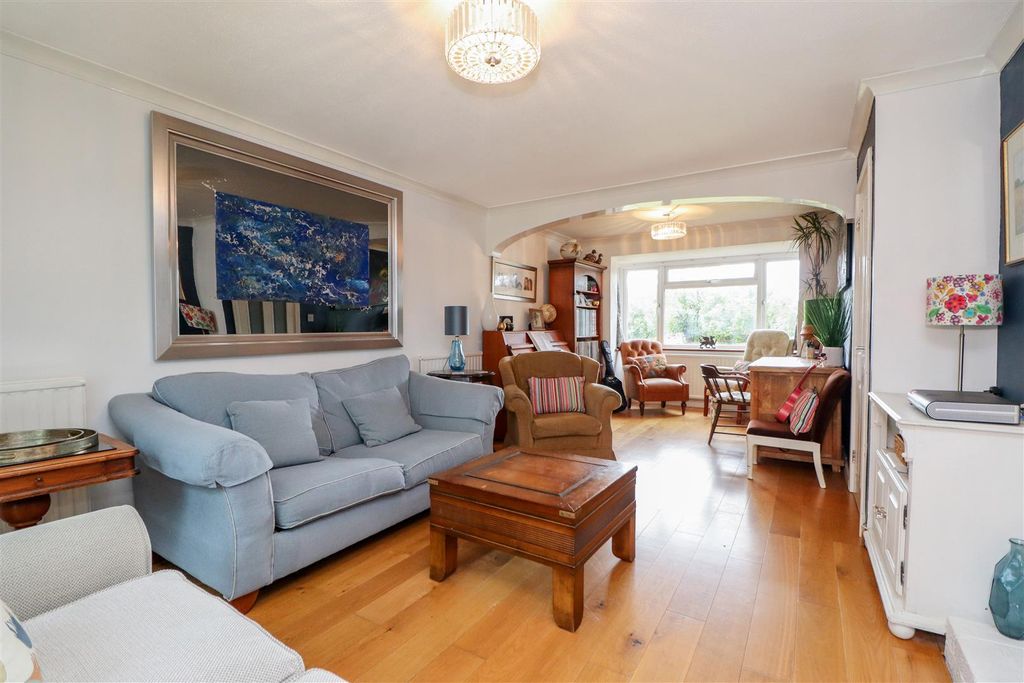 Property photo 2 of 22