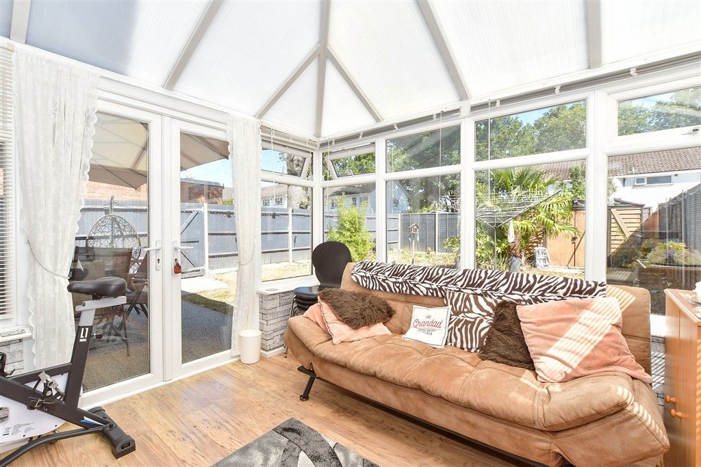 Property photo 2 of 14 Conservatory