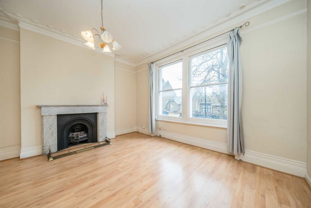 Property photo 2 of 5