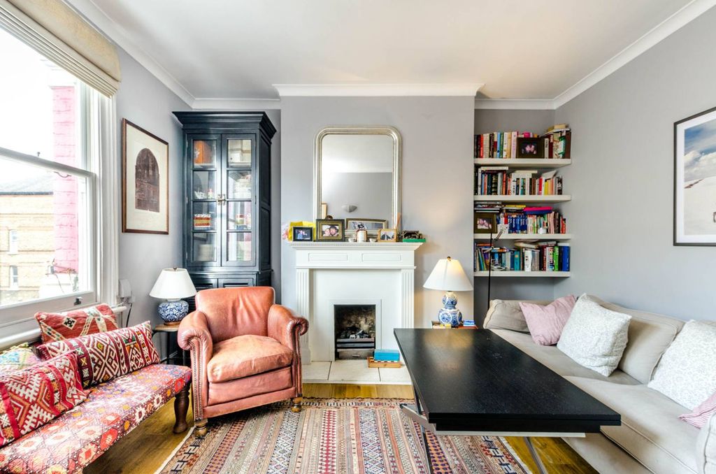 Property photo 1 of 11