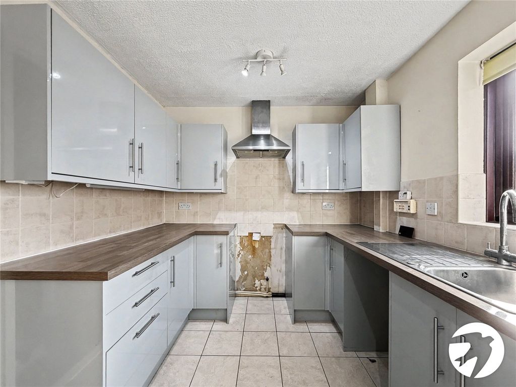 Property photo 2 of 11 Picture 2