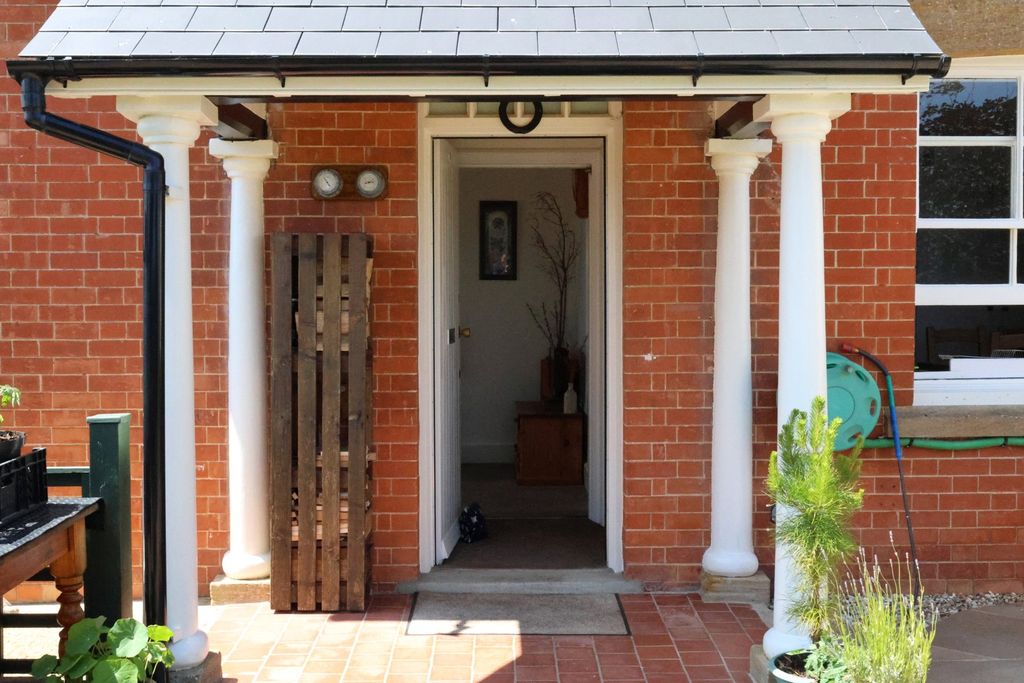 Property photo 3 of 37 Porch