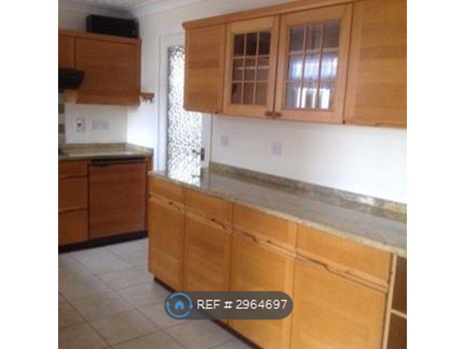 Property photo 2 of 15 Kitchen