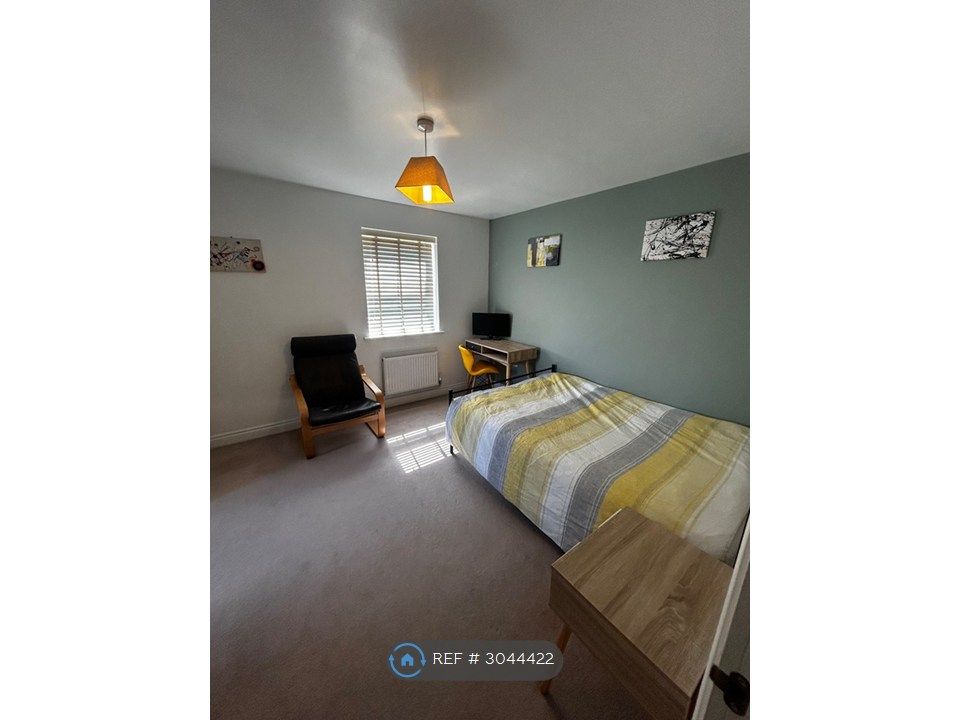 Property photo 1 of 35