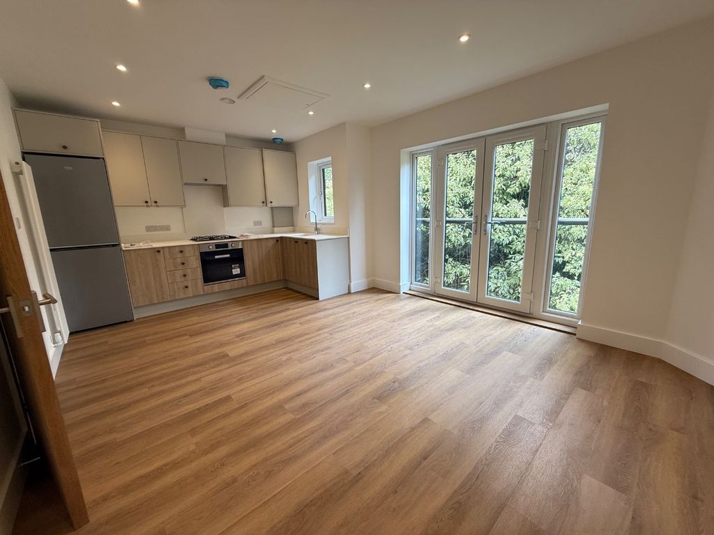 Property photo 3 of 7 5392542