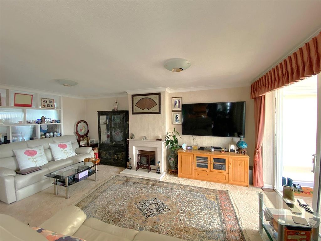 Property photo 3 of 14 59 Links Drive - Lounge3.Jpg