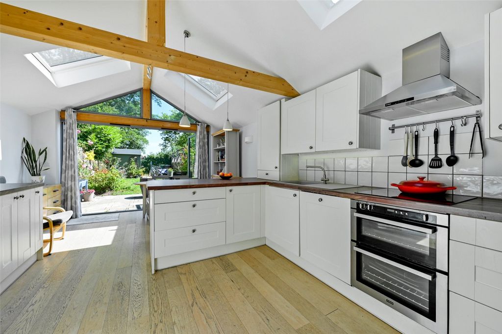 Property photo 2 of 10 Picture No. 01