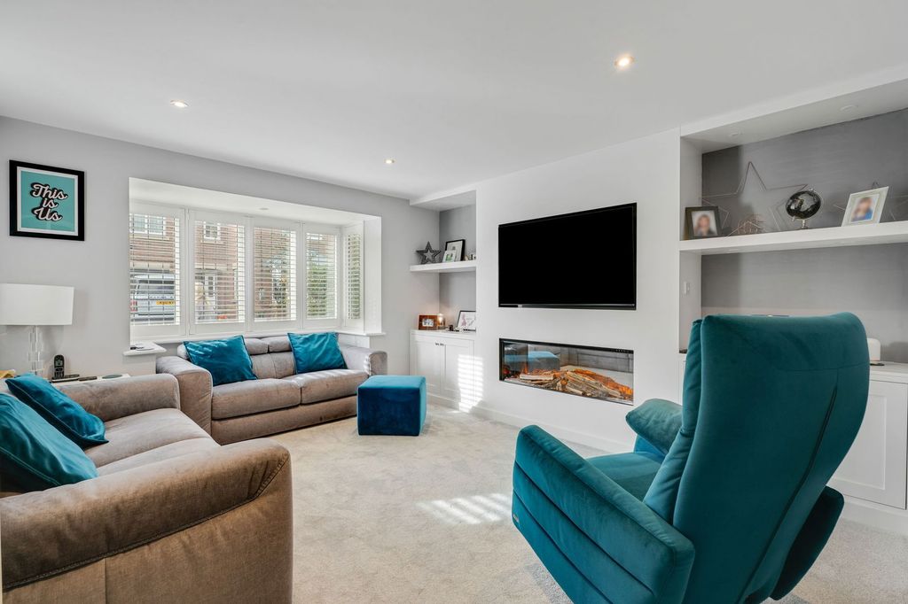 Property photo 3 of 29