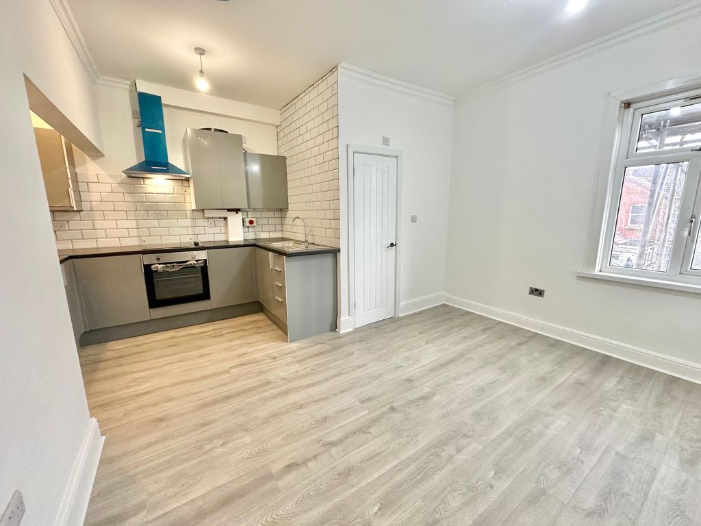 Property photo 2 of 5 Img_7227