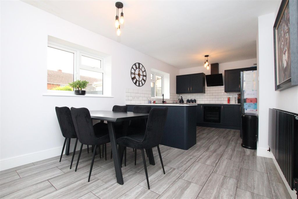 Property photo 3 of 14 Kitchen Dining Room.Jpg