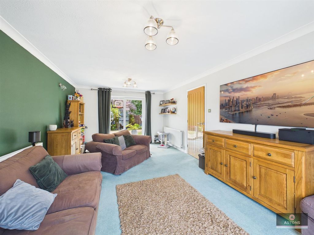 Property photo 3 of 22 Cam02067G0-Pr0344-Still016.Jpg