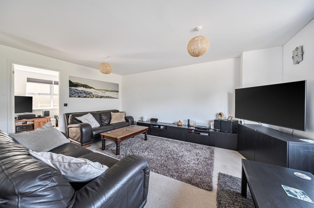 Property photo 2 of 21 1422946-14-69B189...