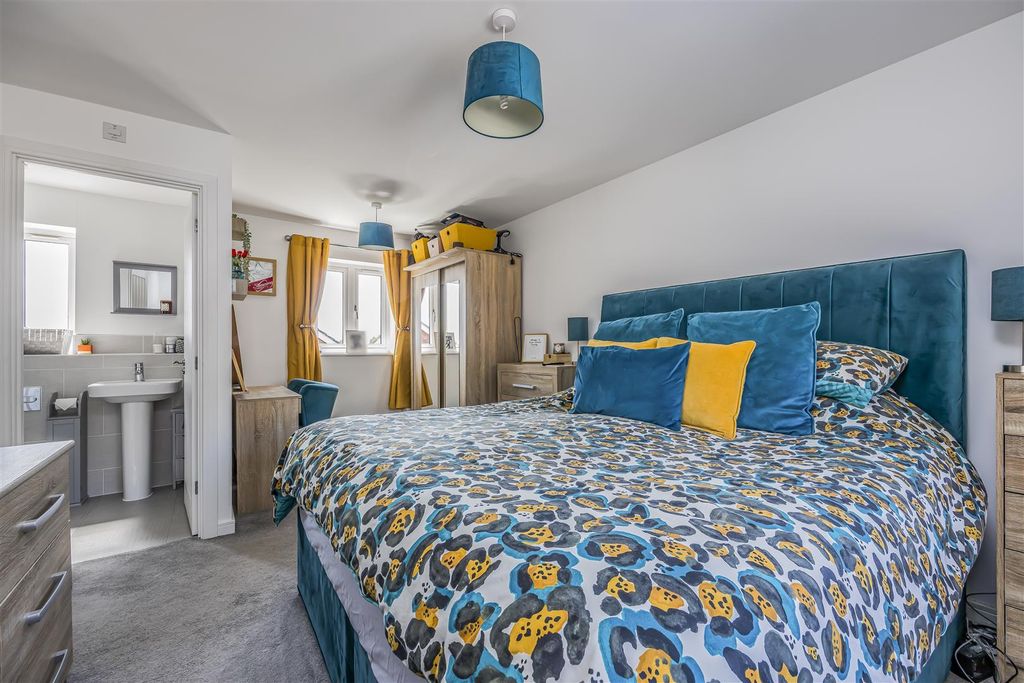 Property photo 3 of 26 Normandy Way, Havant-Porticomarketing-Nexa-13.Jpg