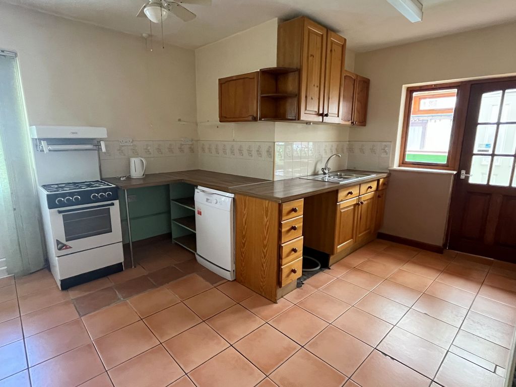 Property photo 3 of 31 Gallery
