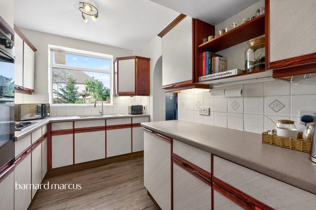 Additional image 7 of 7 bed semi-detached house for saleHarvest Road, Feltham TW13
