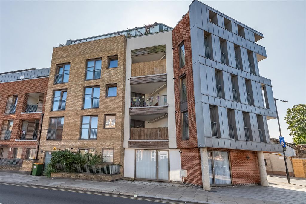 Property photo 1 of 19