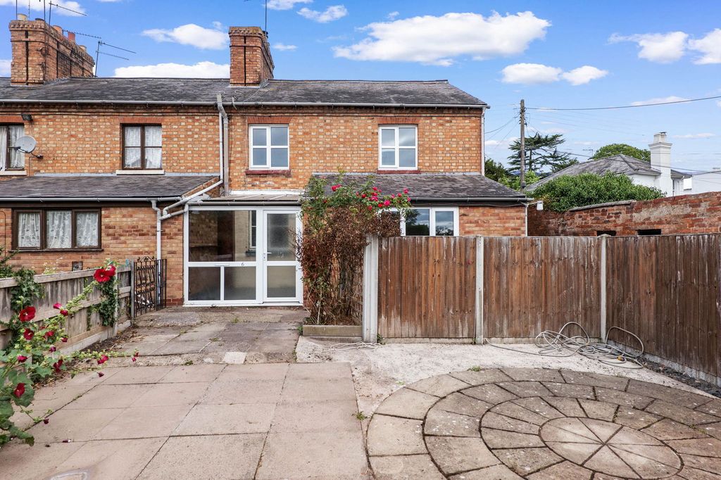 Property photo 1 of 10