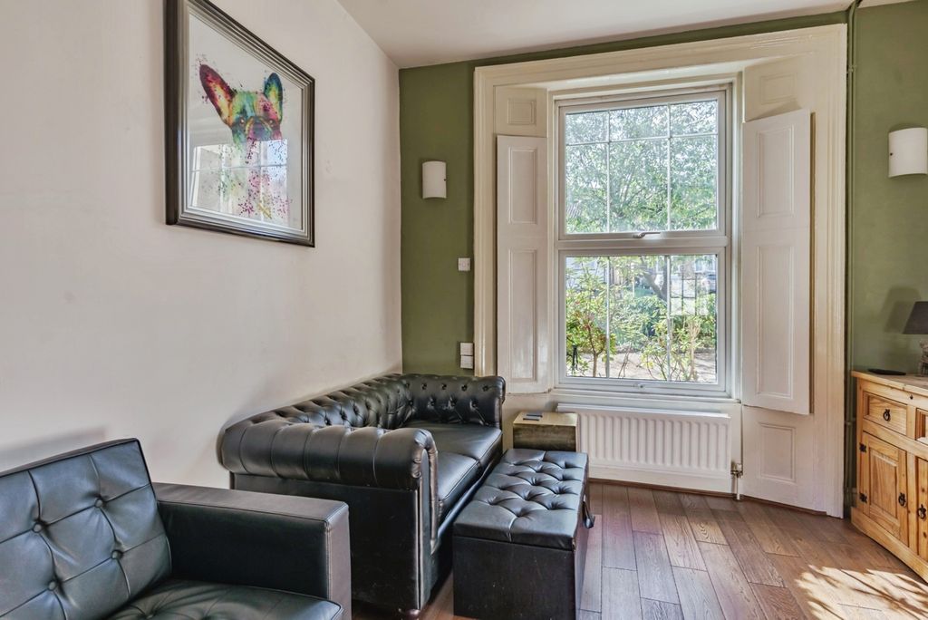 Property photo 2 of 12 Pbox-Img.Jpg