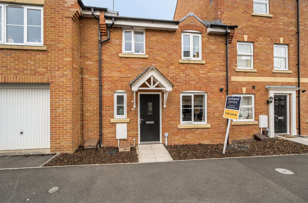 Property photo 1 of 14 1472963146A2Bff1542294