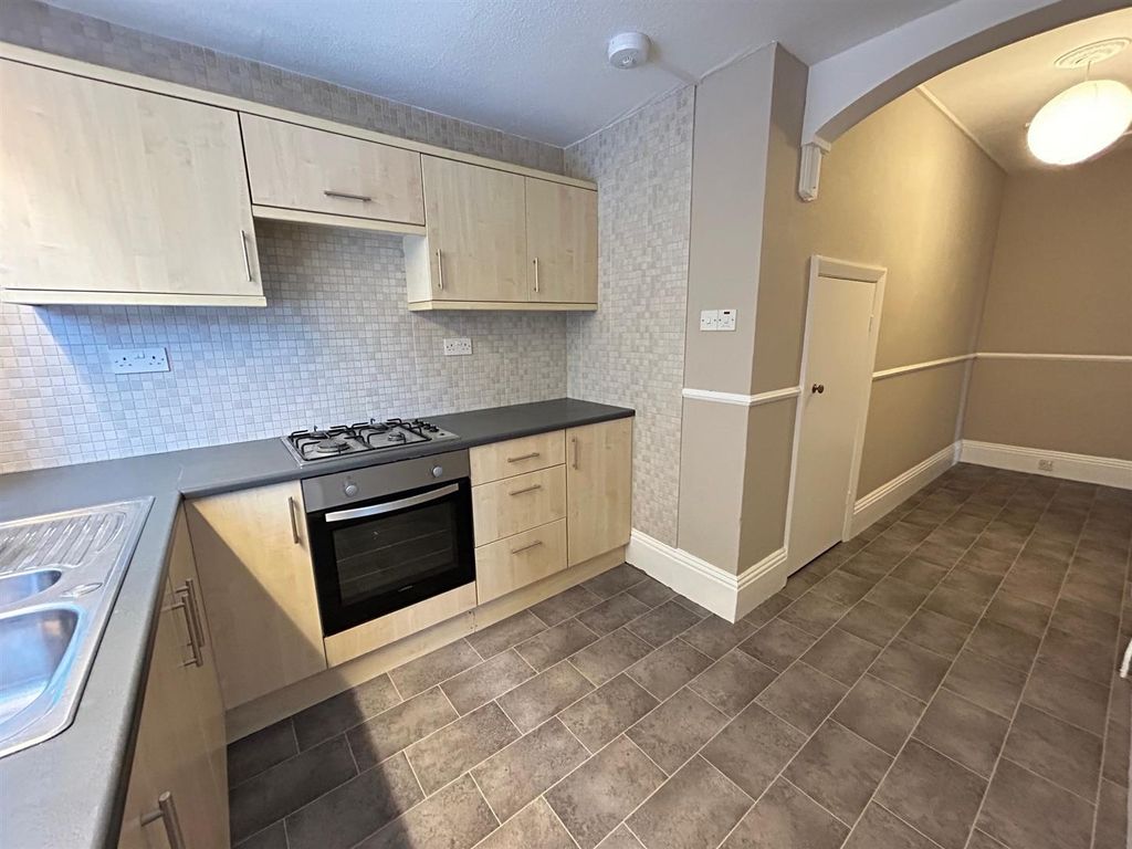 Property photo 3 of 9 2.Jpg