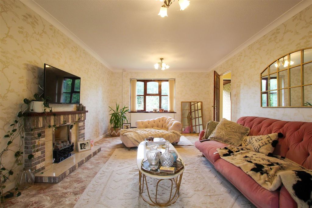 Property photo 3 of 14 Img_6928.Jpg