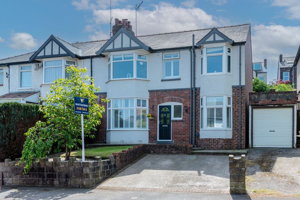 Property photo 1 of 43