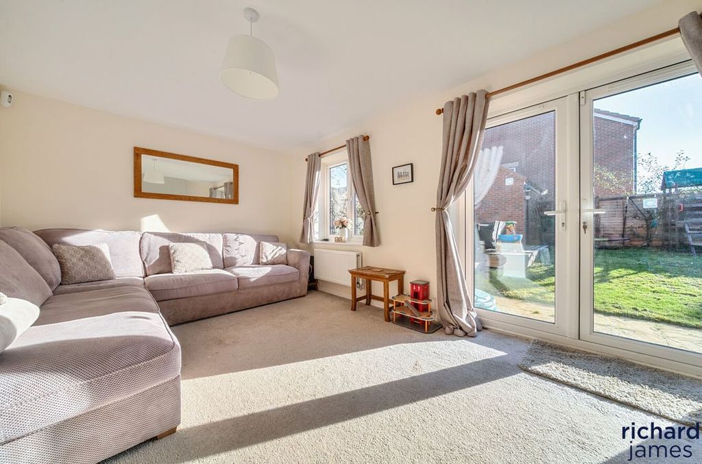 Property photo 2 of 19 90A97cc5Dcf147848Fee0782B5375c40