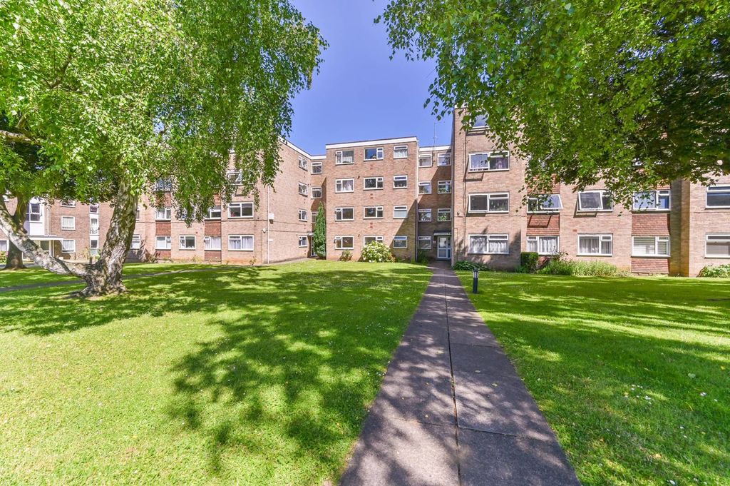 Property photo 1 of 11