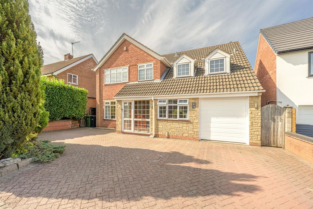 Property photo 1 of 34