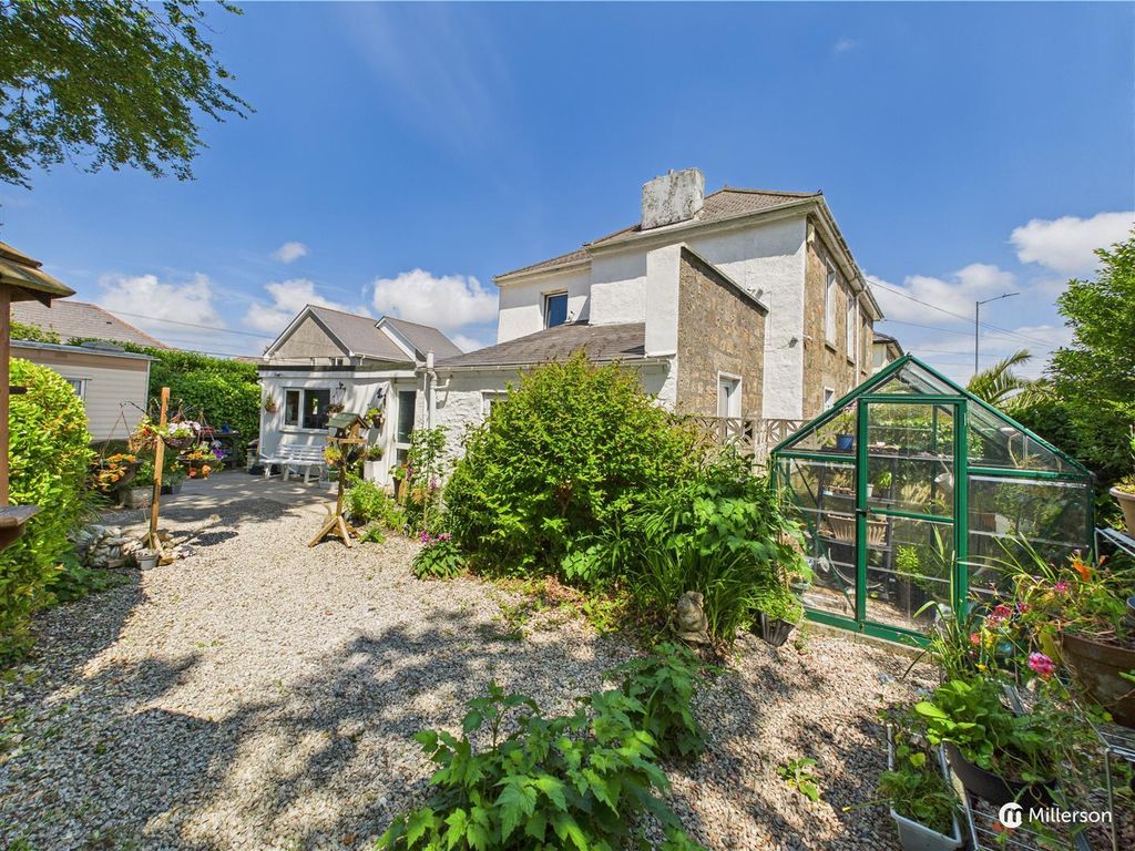 Property photo 1 of 31 Outside