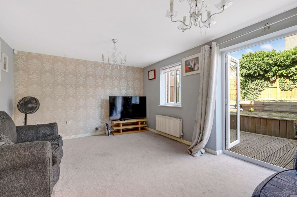 Property photo 3 of 16