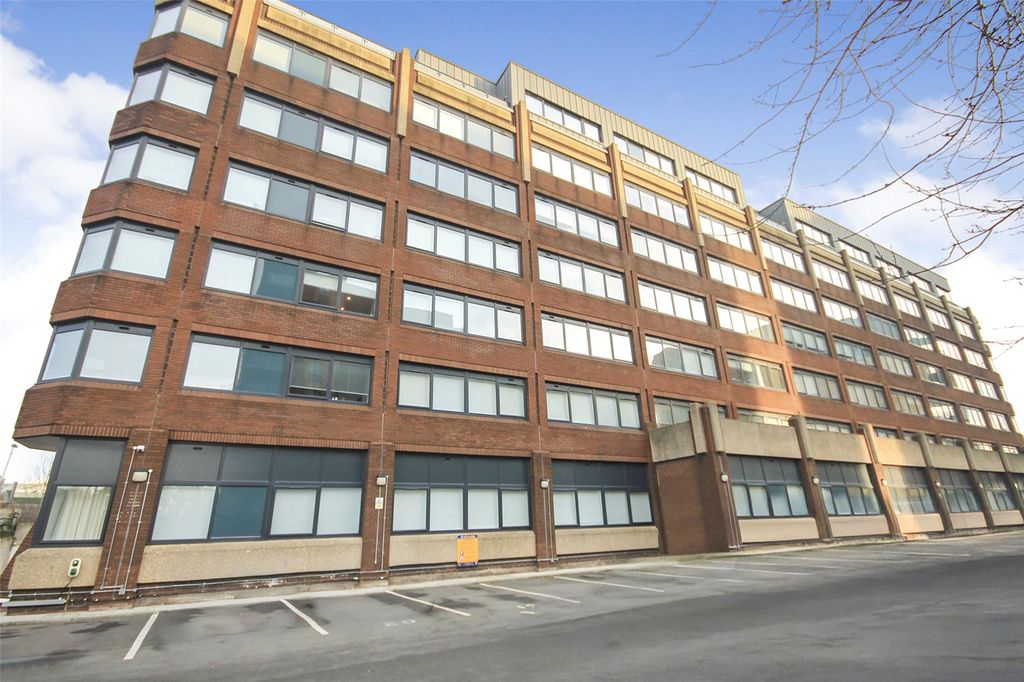 Property photo 1 of 11 Front