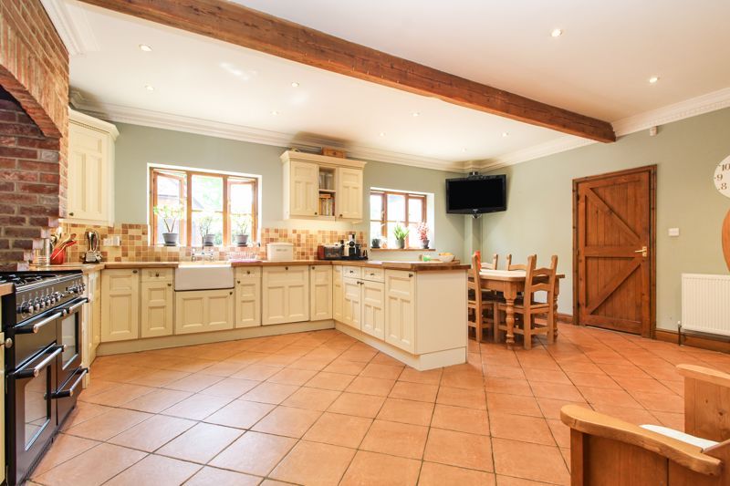 Property photo 3 of 24 Kitchen/Diner