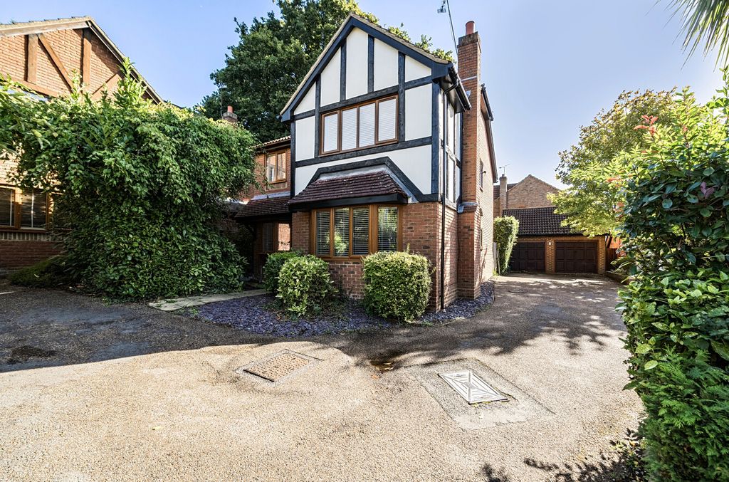 Property photo 1 of 22 1349795-18-68c3E6...