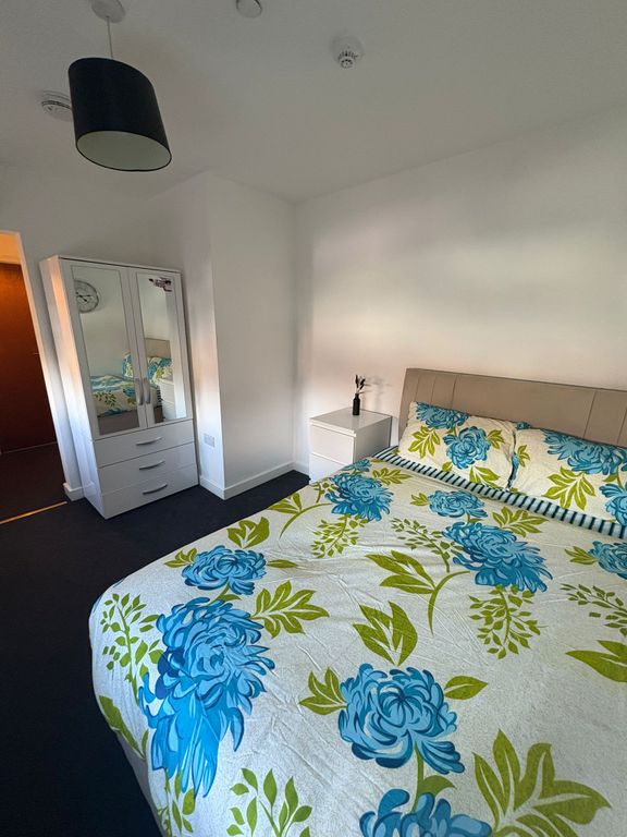 Property photo 2 of 6