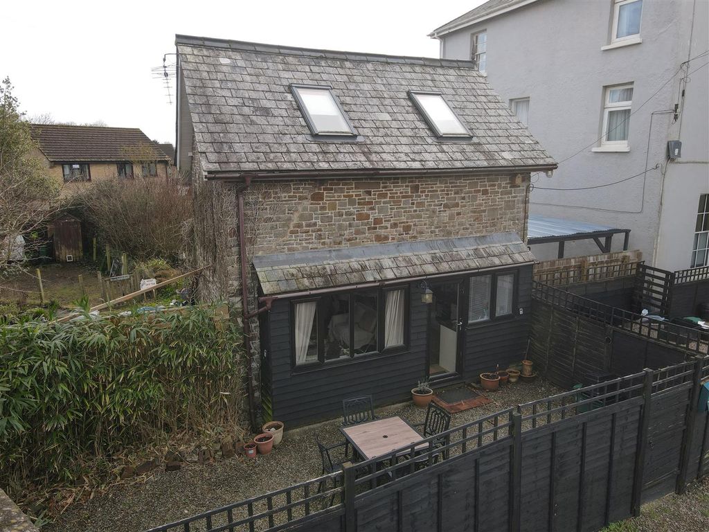 Property photo 1 of 14