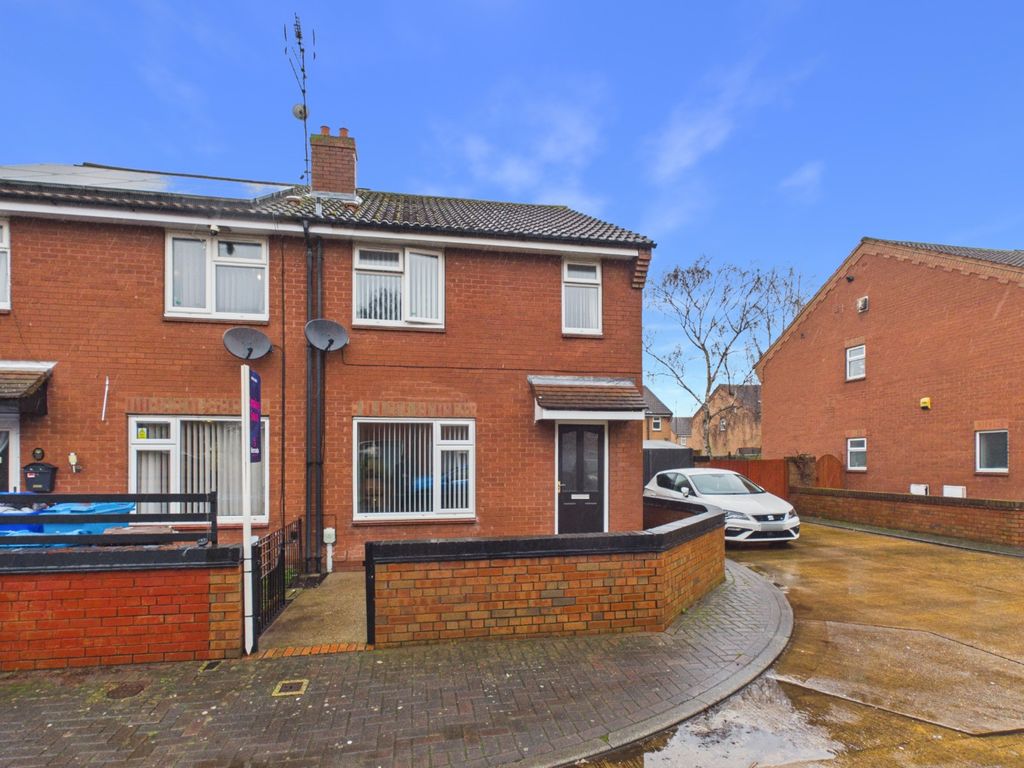 Property photo 1 of 12 4831980