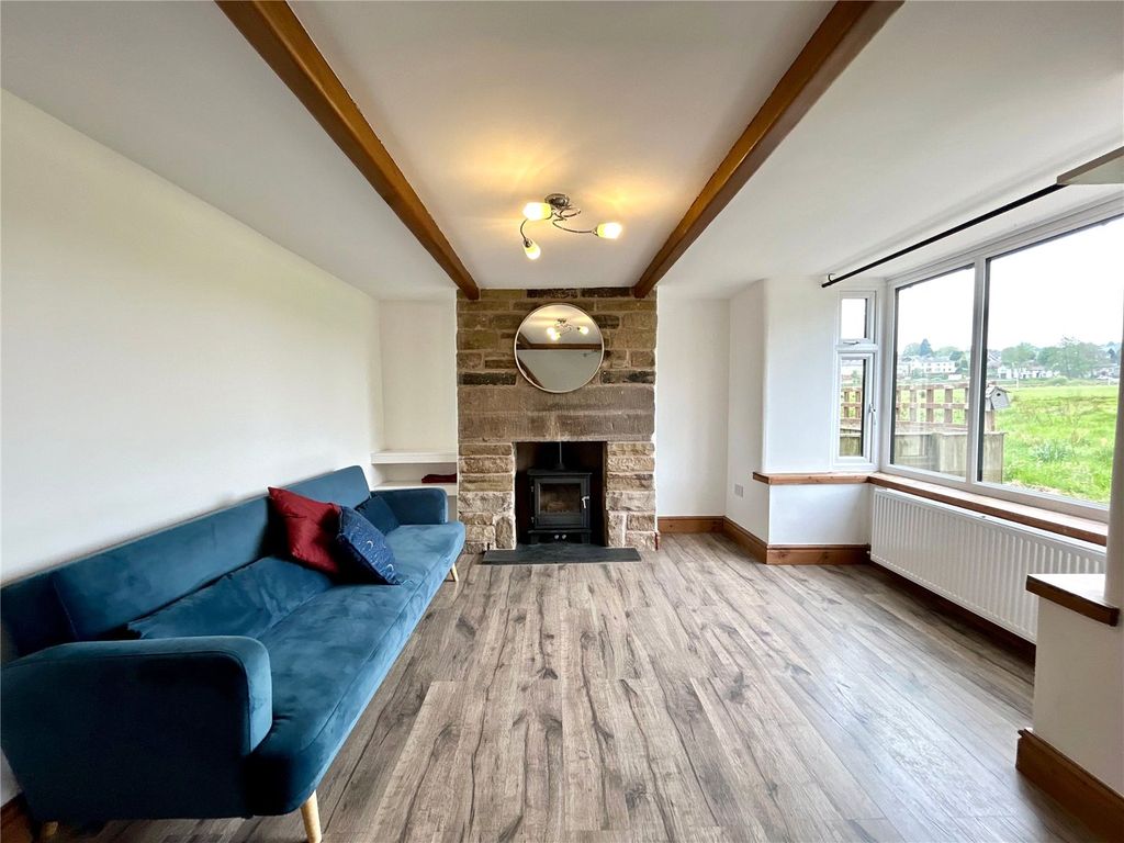Property photo 2 of 17 Living Room