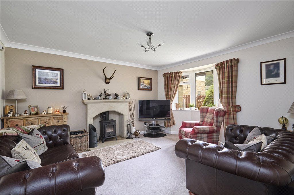 Property photo 2 of 28 Living Room