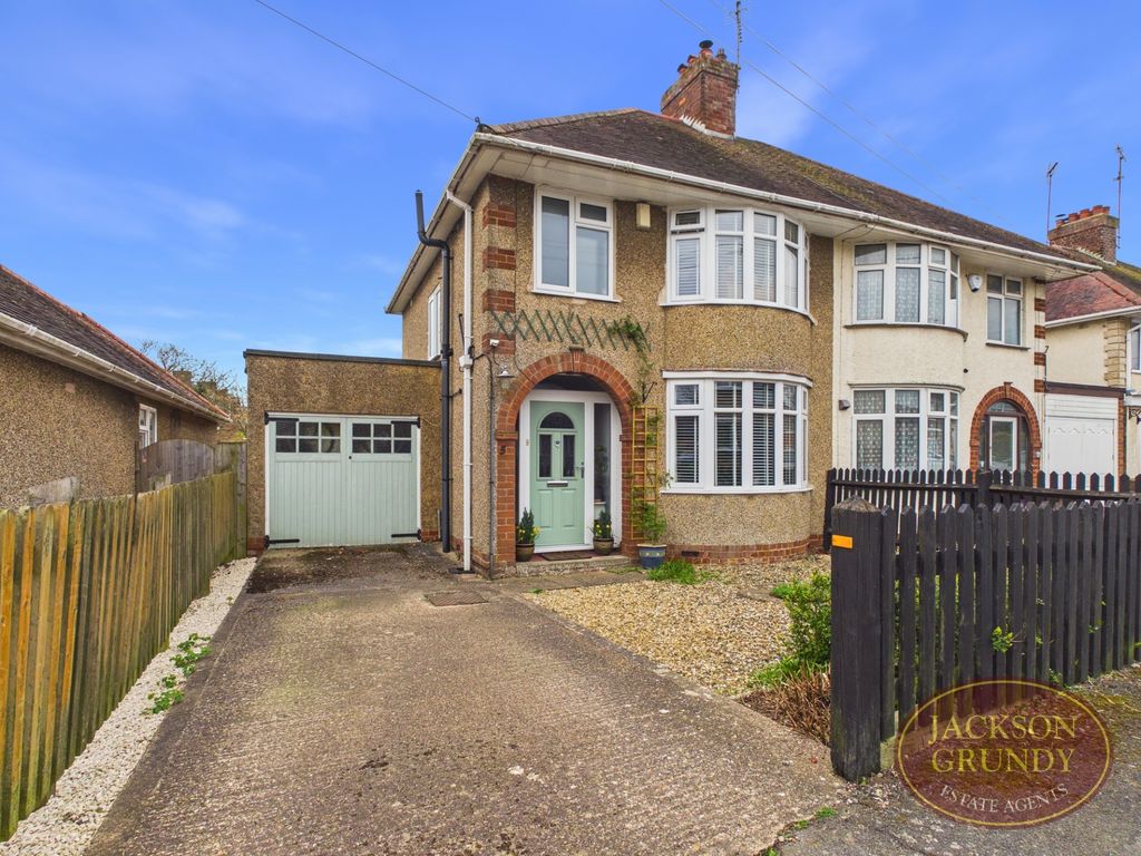 Property photo 2 of 16 Photo 2