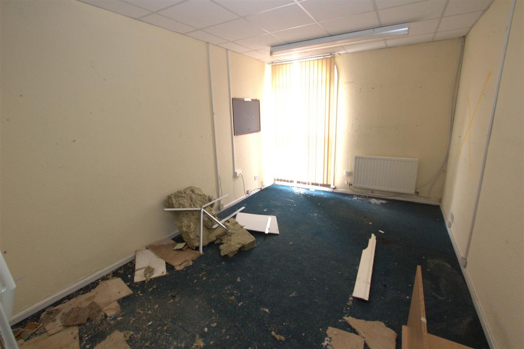 Property photo 3 of 6 6.Jpg