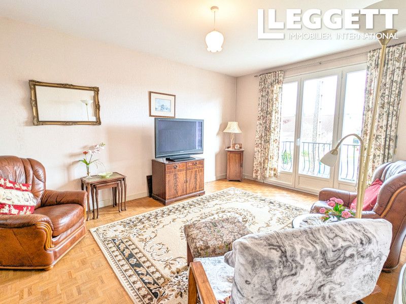 Property photo 3 of 10