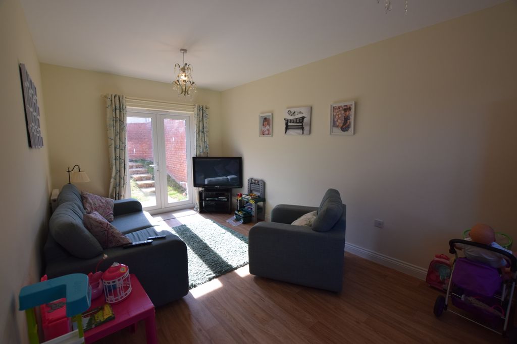 Property photo 3 of 13 Photo 04