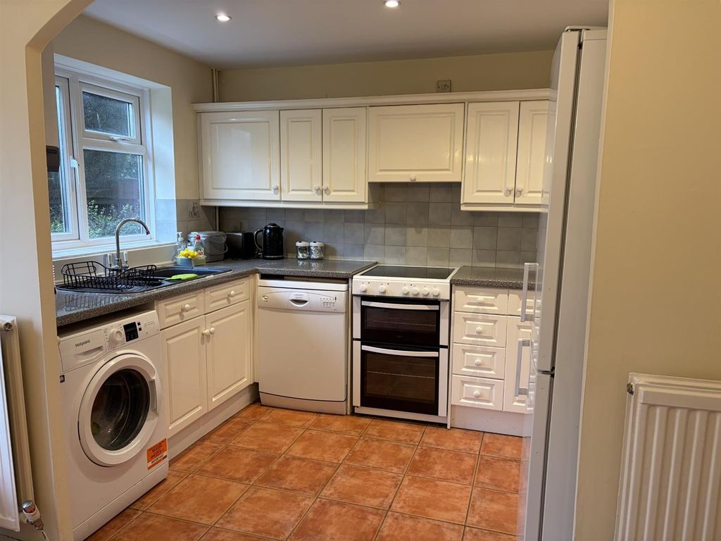 Property photo 2 of 13 Kitchen 1.Jpg