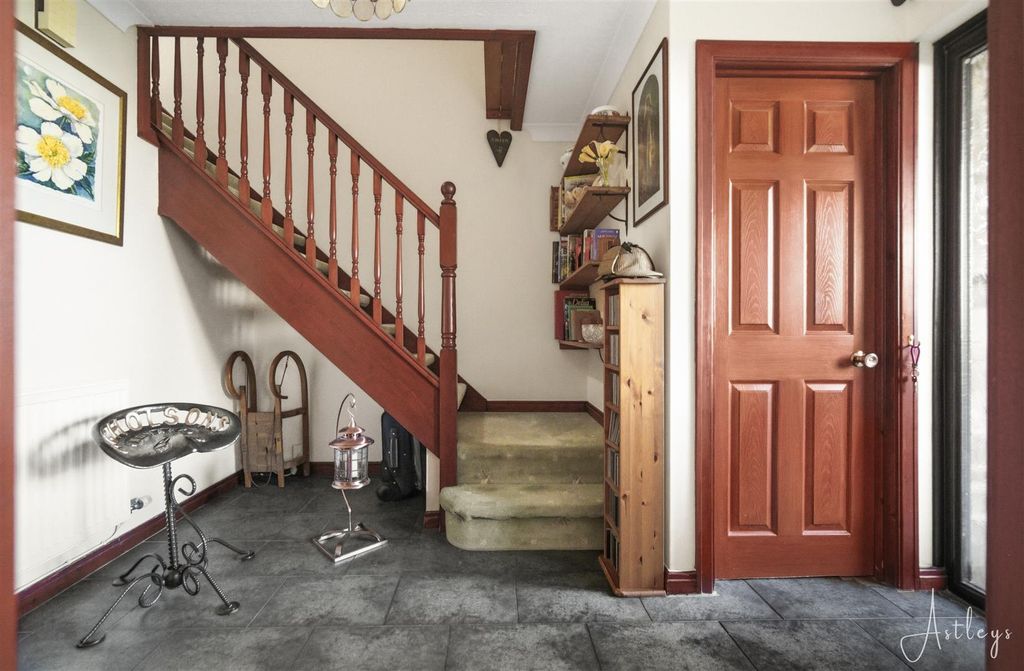 Property photo 3 of 29 Hallway