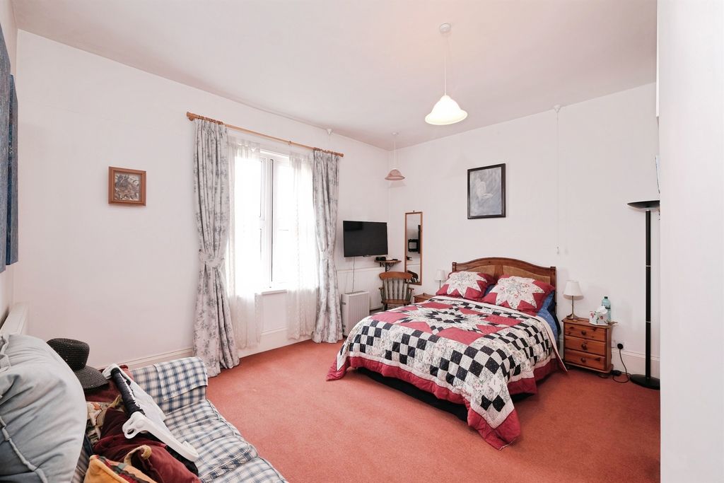 Additional image 11 of 5 bed semi-detached house for saleFolly Lane, Hereford HR1